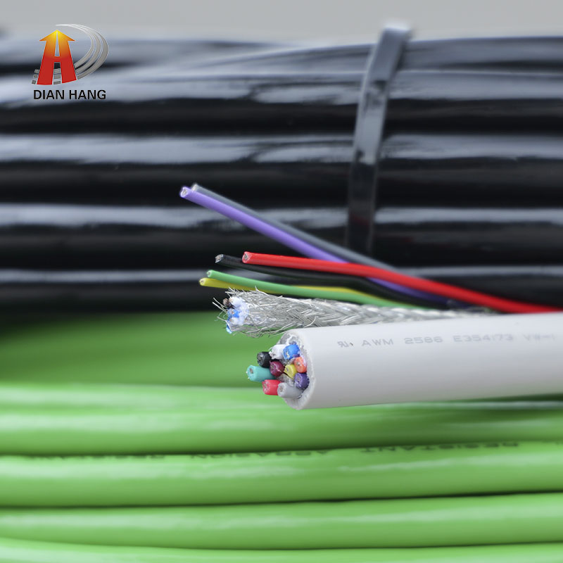 定制  4.0mm? TS/2C+0.20mm? TS/4C 防水线缆